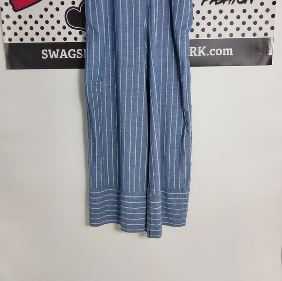 2 FOR 40 Universal Threads Jumper - Picture 6 of 7